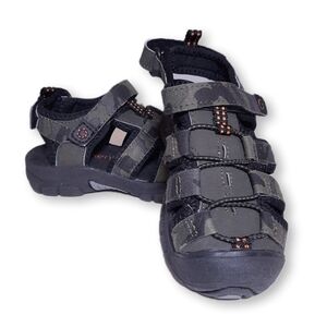 3/$20 Elements Camo Hiking Sandals Summer Adjustable Boys Size 10 Outdoor Shoes